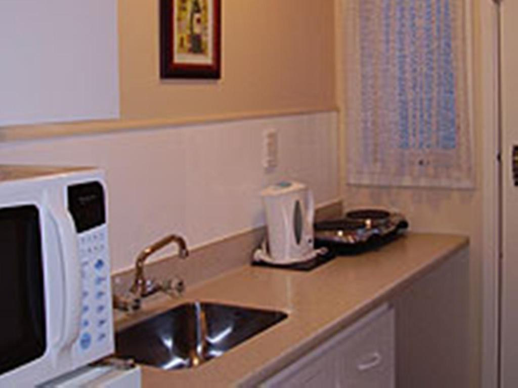 Merivale Court Motel & Apartments Крайстчърч Екстериор снимка