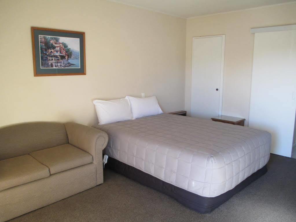 Merivale Court Motel & Apartments Крайстчърч Екстериор снимка
